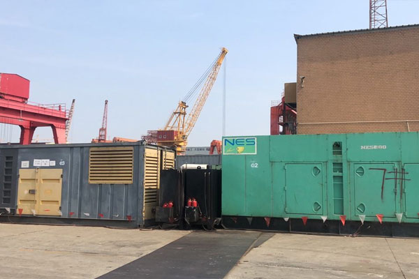 商河发电机出租空气滤清器的清洁频率是多少？