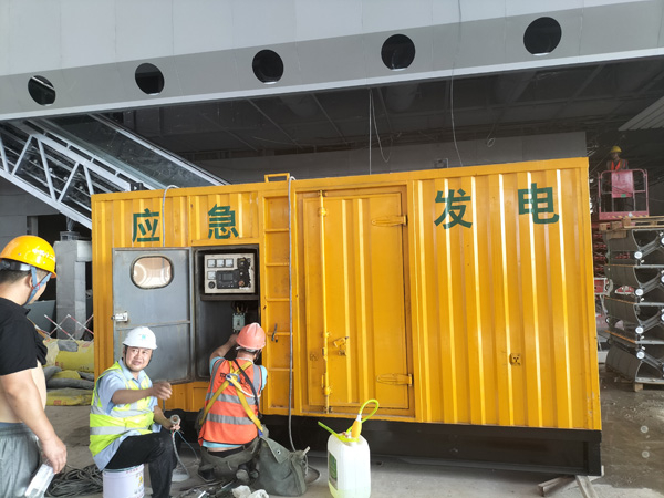 商河怎样判断空气滤清器是否需要更换？